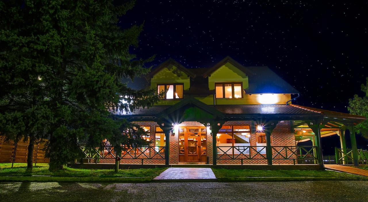 Hotel Moja Carda Temerin Exterior foto